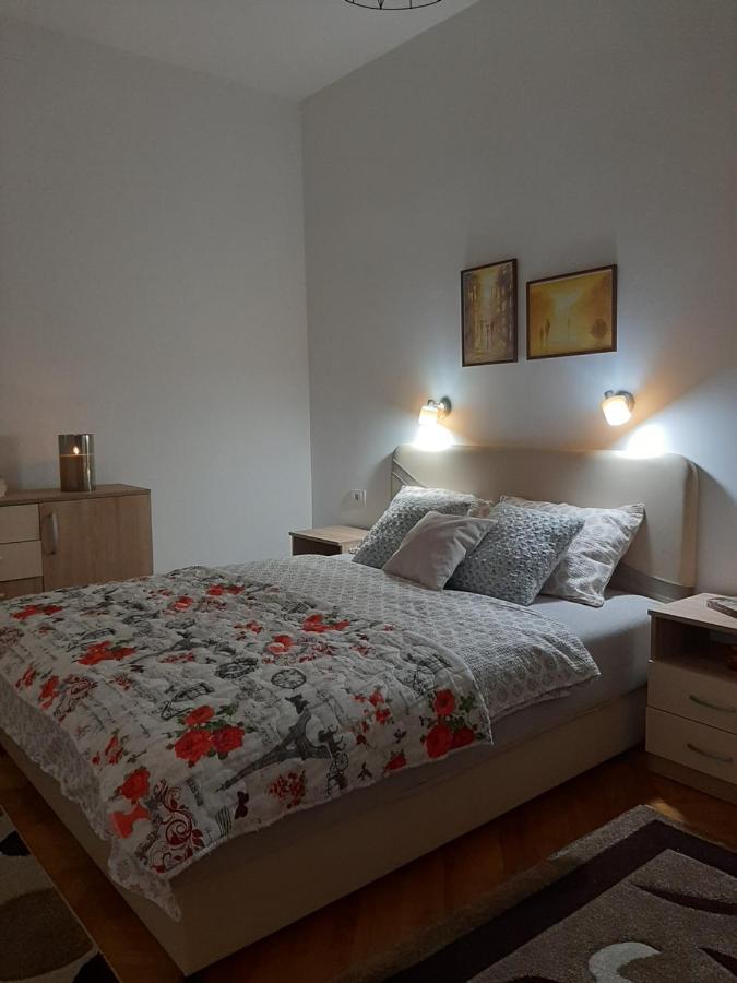 Carev Dvor Apartment *